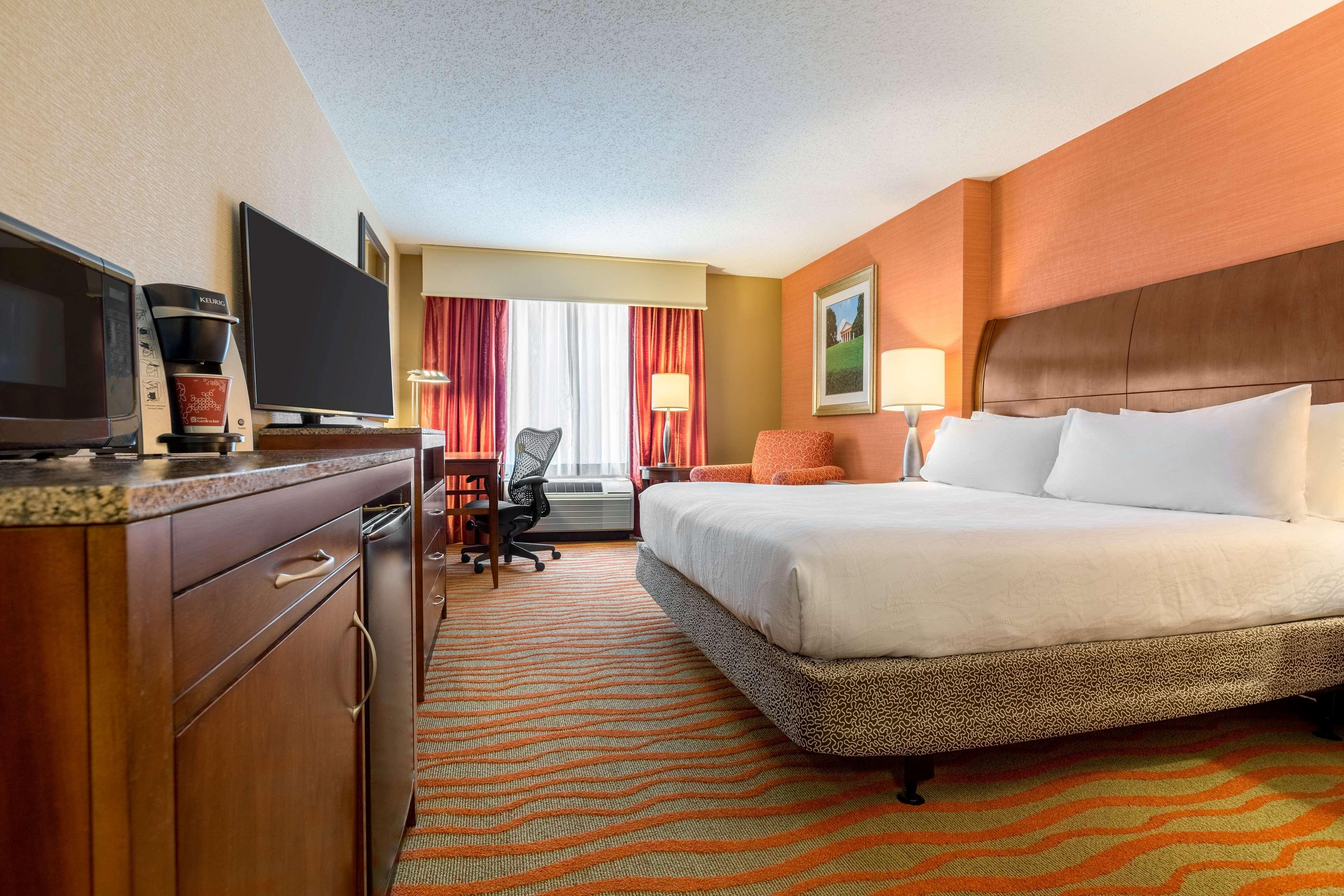 Hilton Garden Inn Arlington/Courthouse Plaza Esterno foto