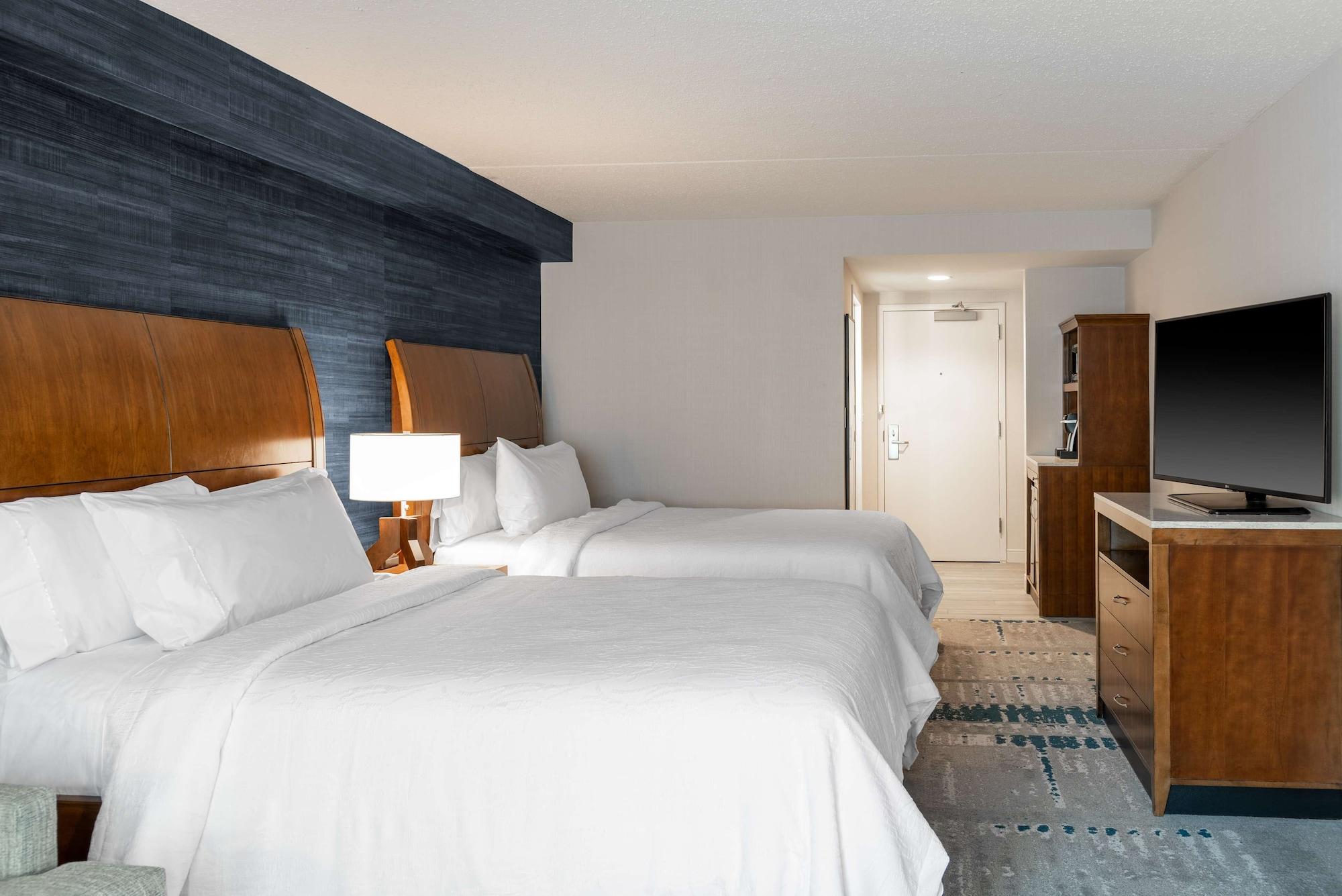 Hilton Garden Inn Arlington/Courthouse Plaza Esterno foto