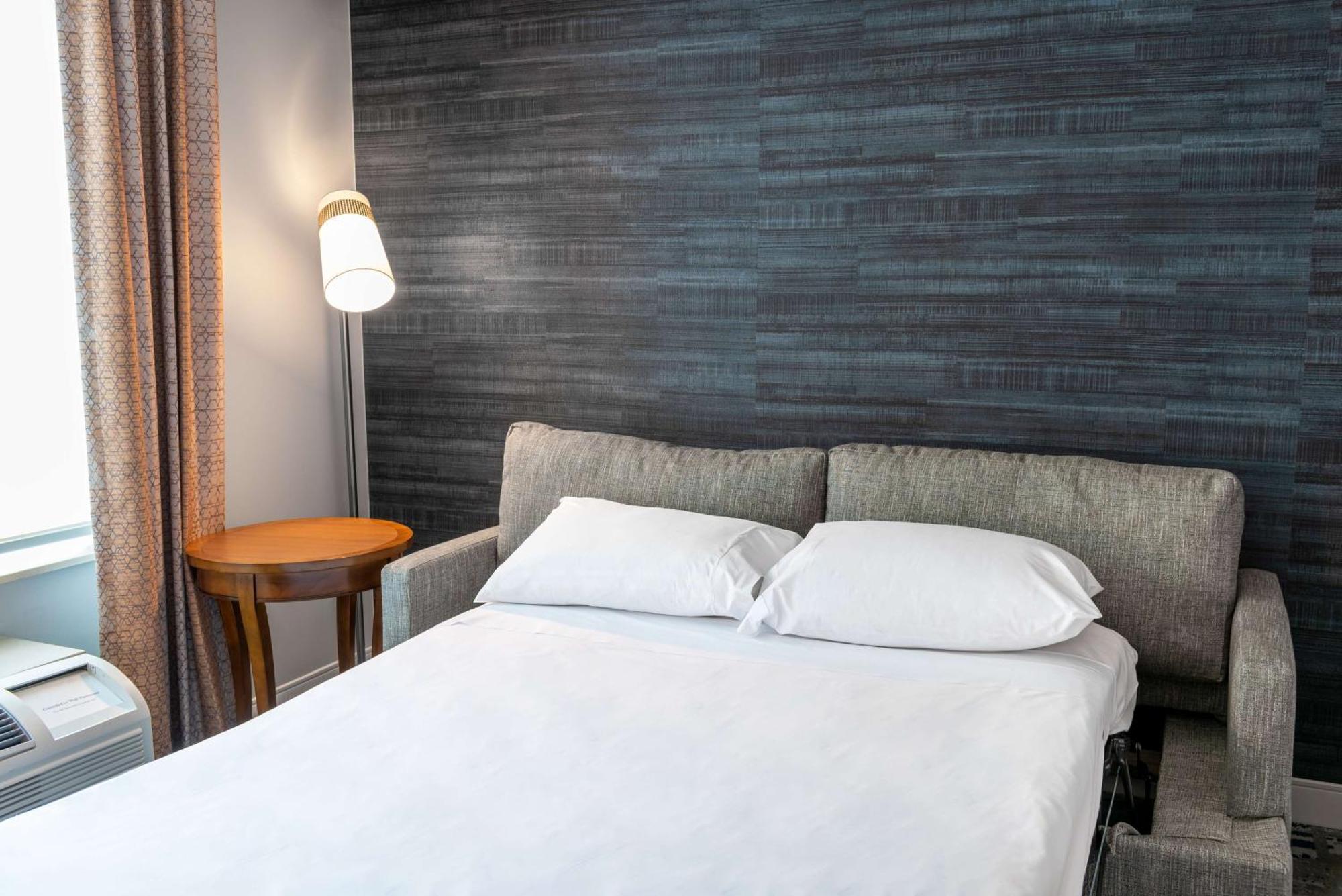Hilton Garden Inn Arlington/Courthouse Plaza Esterno foto